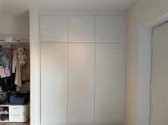 Maßgeschneiderter Schrank